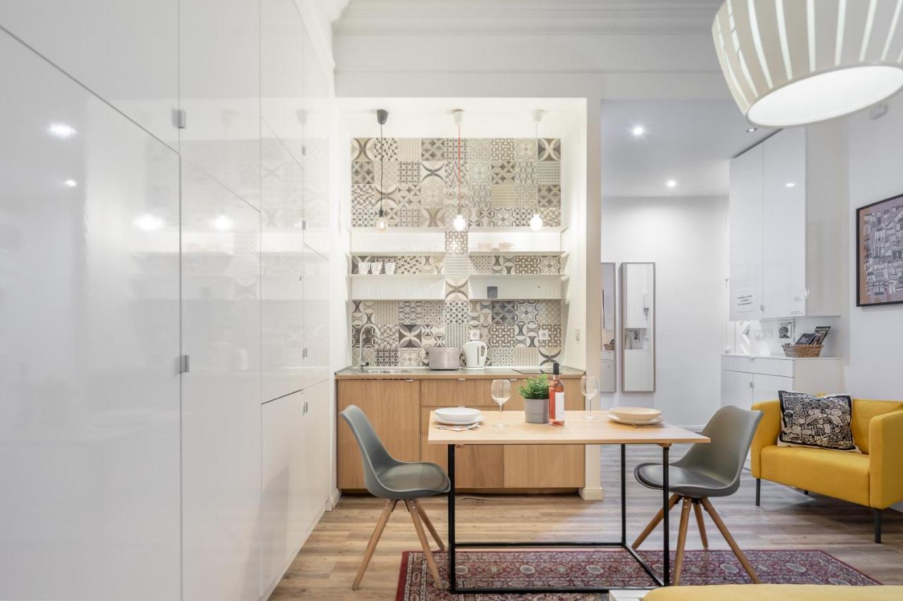 Extra Central Modern Studio Будапеща Екстериор снимка