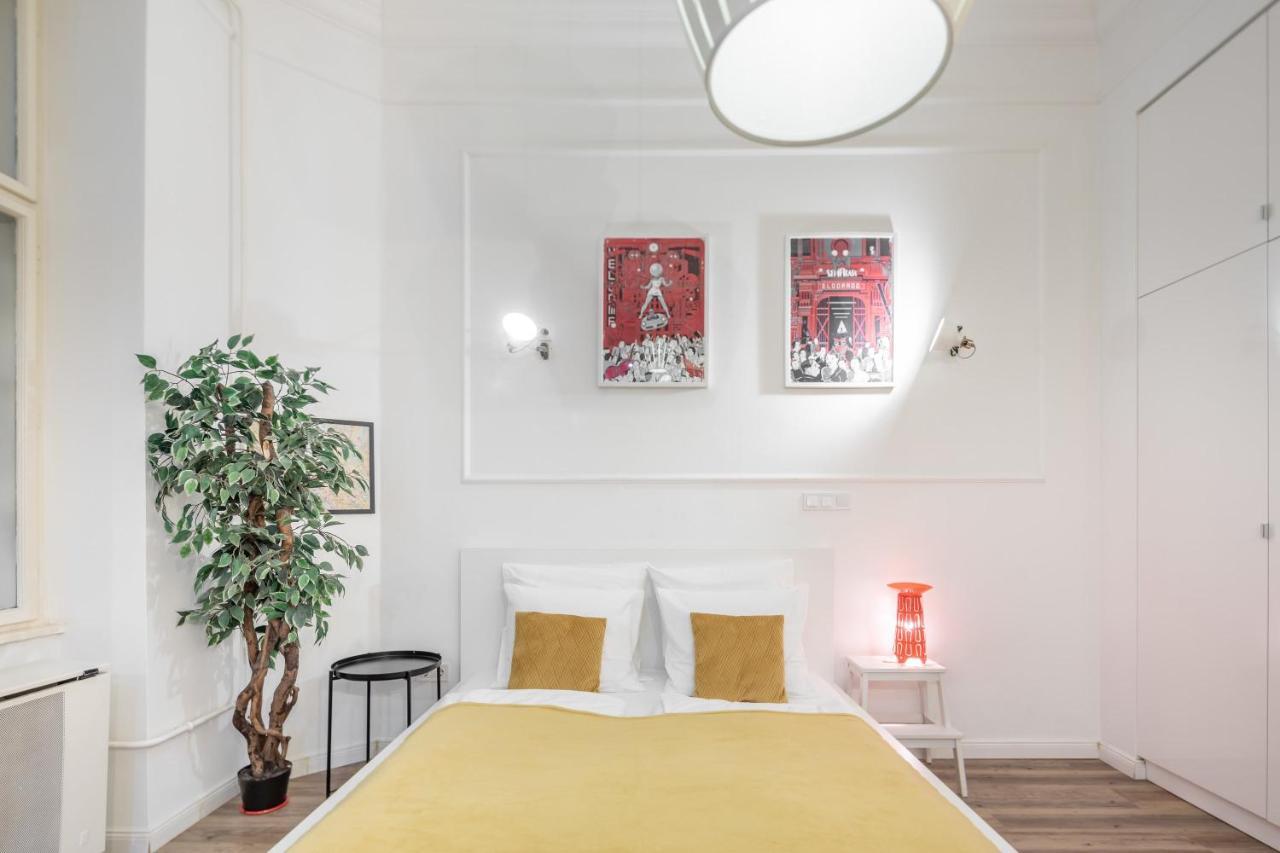 Extra Central Modern Studio Будапеща Екстериор снимка